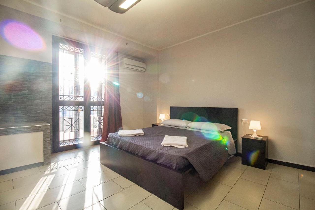 Royal Playa Suite And Apartament -Private Parking- Self Chek Out Catânia Exterior foto