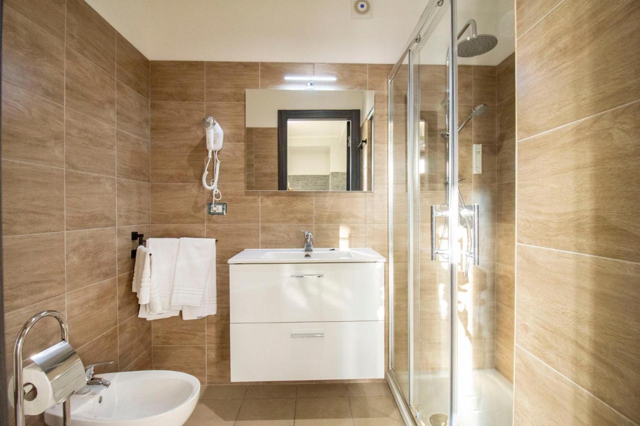 Royal Playa Suite And Apartament -Private Parking- Self Chek Out Catânia Exterior foto